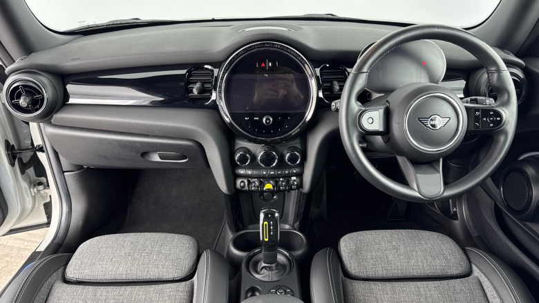 MINI Hatchback 135kW Cooper S Level 2 33kWh 3dr Auto Electric Hatchback